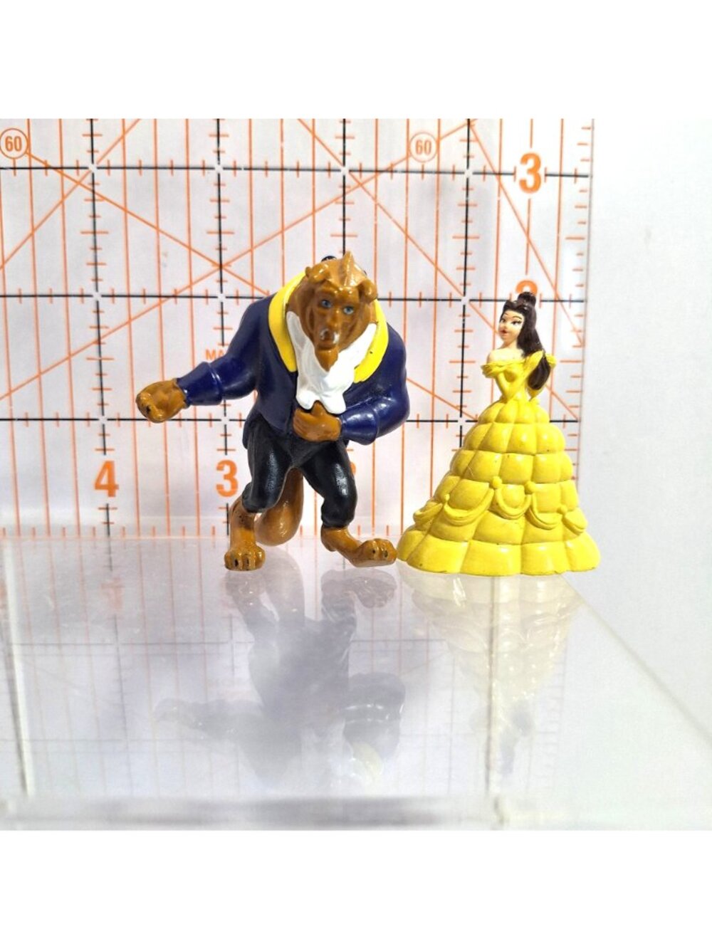 Disney Beauty And The Beast PVC Figures Belle And Beast 2.5 Inches - Picture 9 of 9